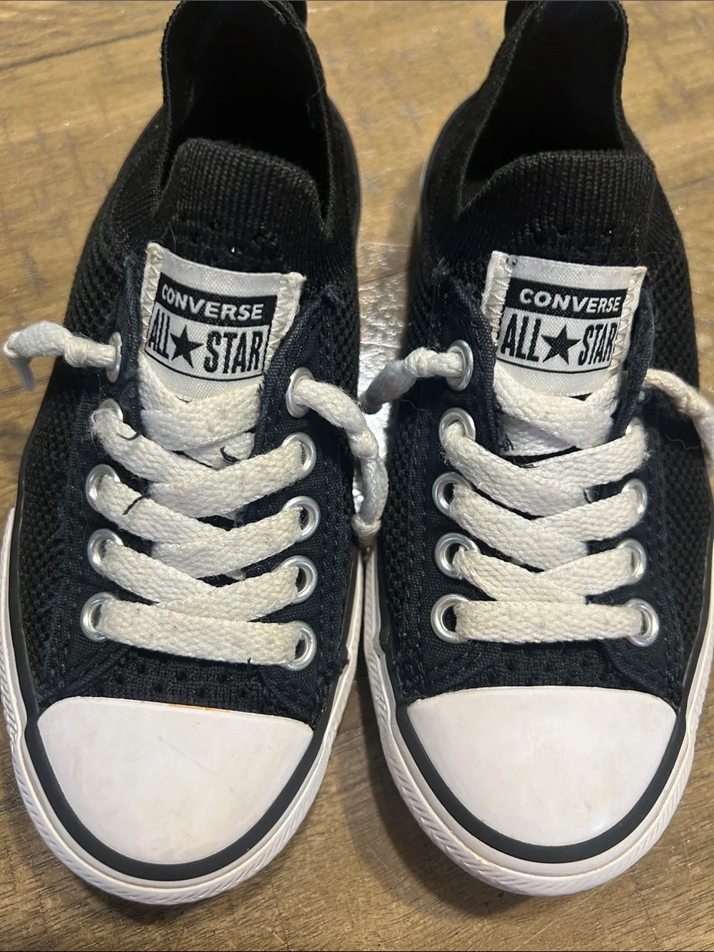 Converse Kids Black and White Low Top Sneakers size 11